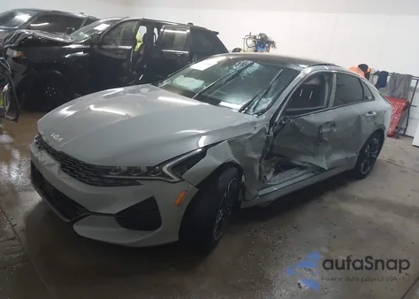 2022 Kia K5 Gt-Line z USA, uszkodzony, nr VIN 5XXG64J24NG114741